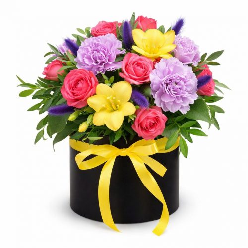 Цветы в шляпной коробке «Бриз»